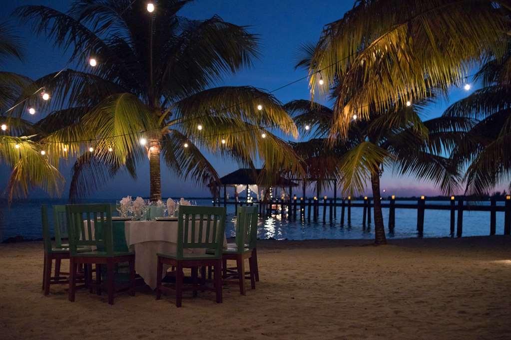 Naia Resort And Spa Seine Bight Village Restaurante foto